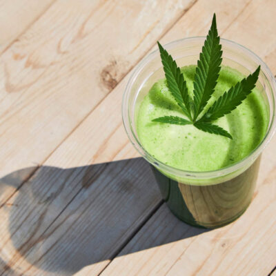 Drink Your Greens: What You Need to Know About Juicing Cannabis Leaves