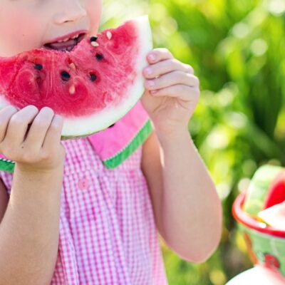 How To Promote Healthy Eating In Kids and Teens