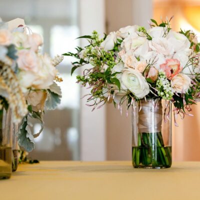Top Tips to Choose the Right Flower Arrangements at Your Wedding