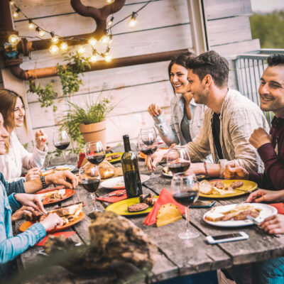5 Reasons to Prepare and Eat Meals Outdoors