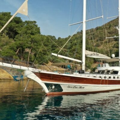 Exploring the crossroads of Europe & Asia by sea: Gulets for charter in Turkey